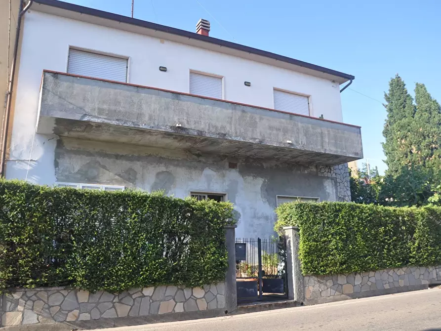 Immagine 1 di Villa in vendita  in Via del Commercio a Casale Marittimo