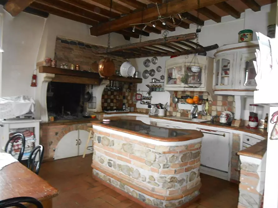 Immagine 1 di Casa indipendente in vendita  a Salsomaggiore Terme
