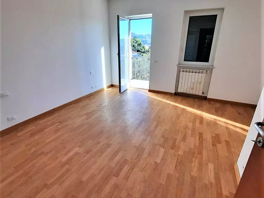 Immagine 1 di Appartamento in vendita  in VIA MONTEPERTICO a La Spezia