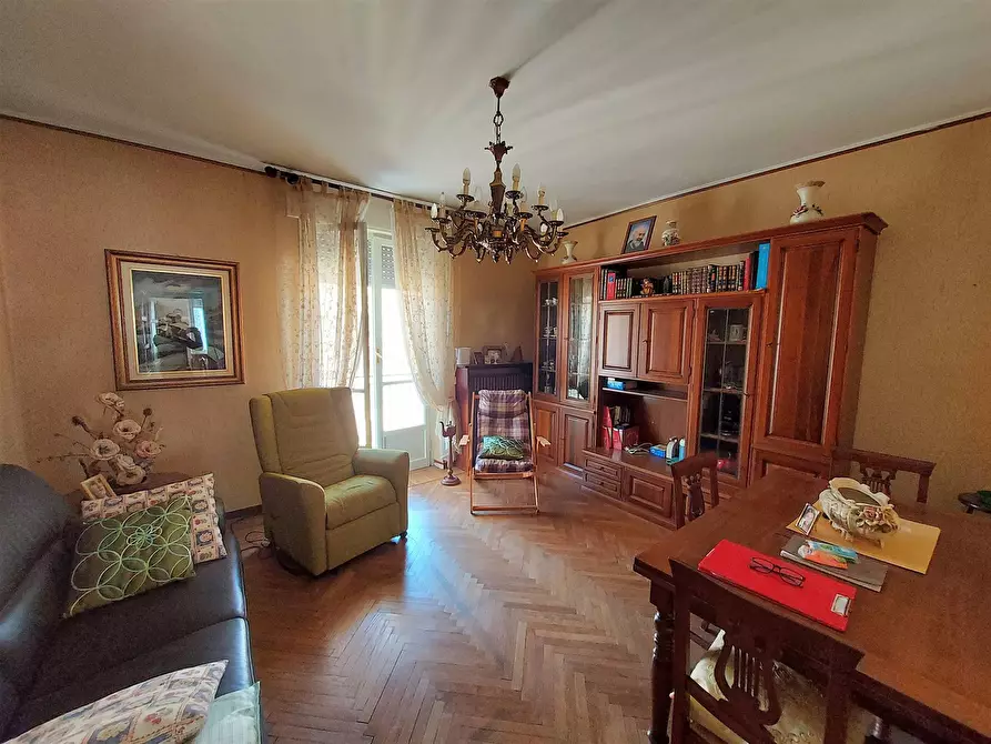 Immagine 1 di Appartamento in vendita  in Frazione Oro a Valdilana