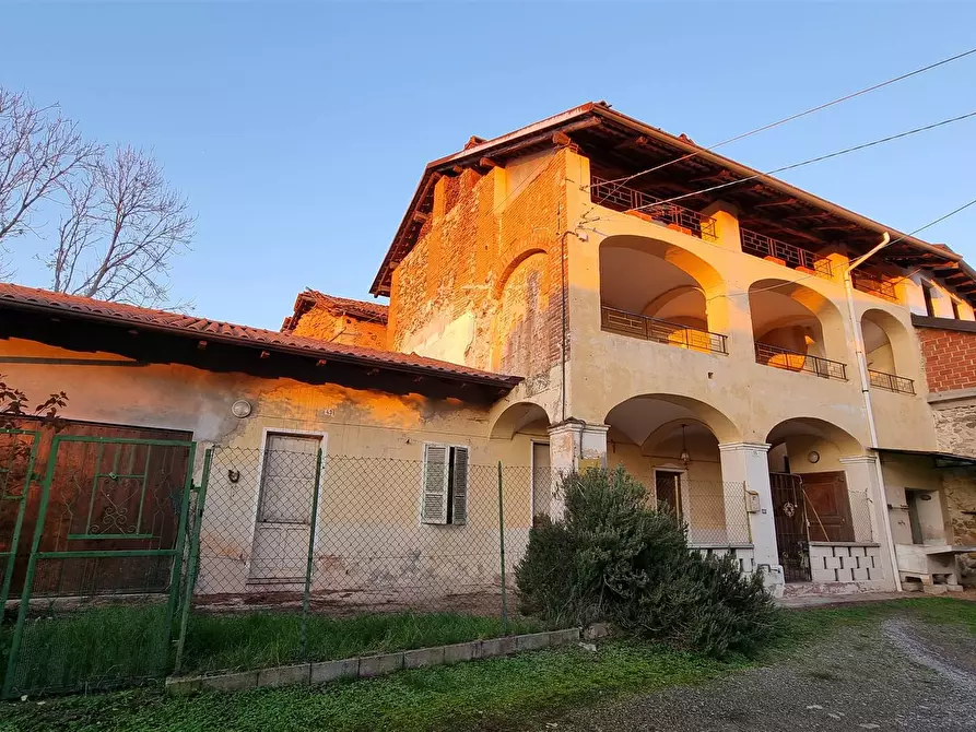 Immagine 1 di Casa indipendente in vendita  in Via Dante a Roasio