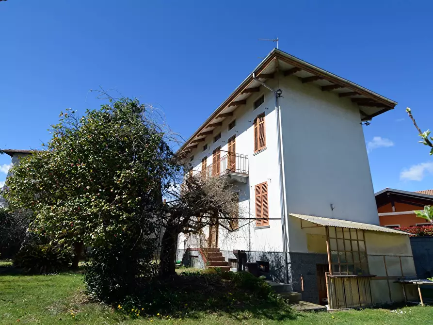 Immagine 1 di Villa in vendita  in Strada Vaglio Colma a Biella