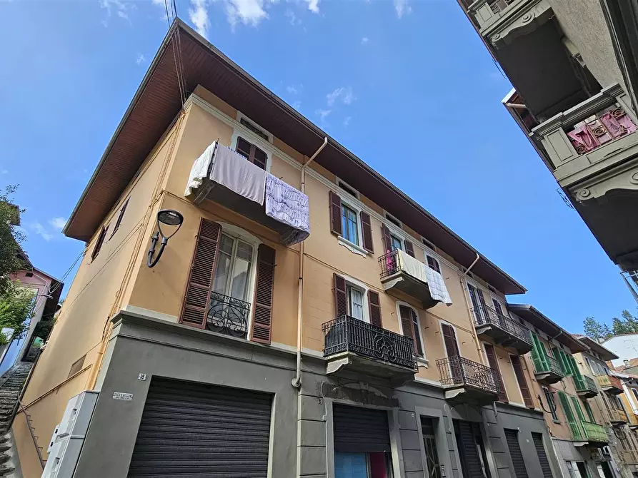 Immagine 1 di Appartamento in vendita  in corso roma a Valdilana
