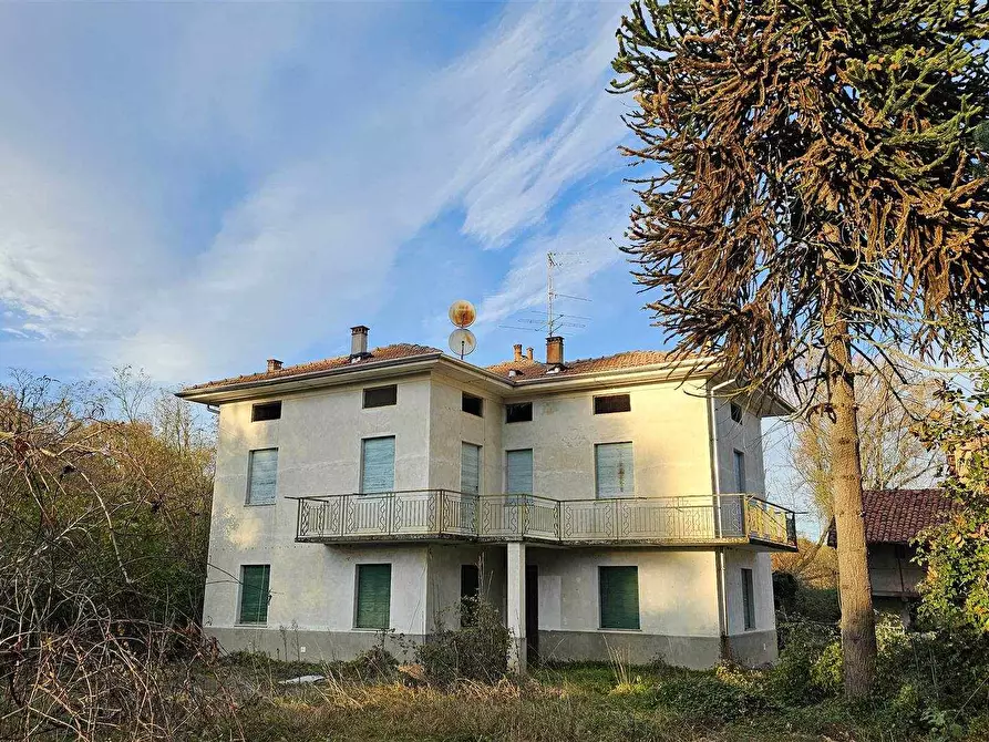 Immagine 1 di Casa indipendente in vendita  in strada della collina a Mottalciata