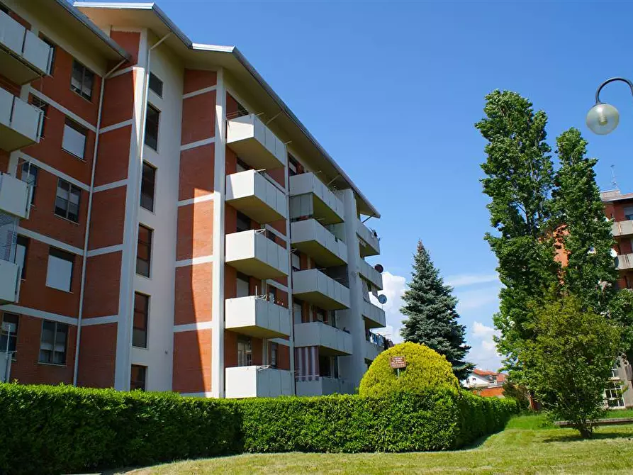 Immagine 1 di Appartamento in vendita  in via milano a Cossato
