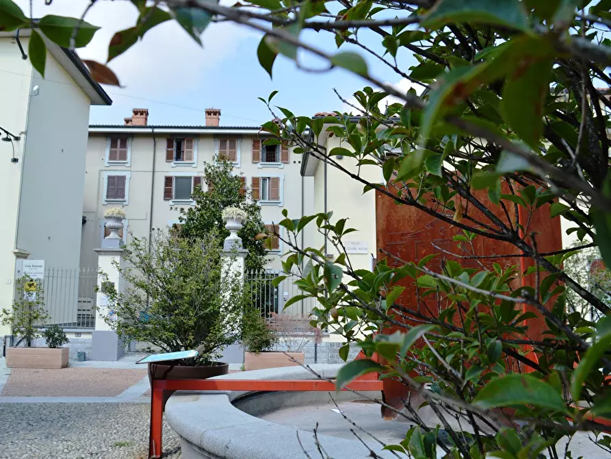 Immagine 1 di Appartamento in vendita  in P.zza Manzoni a Carugate