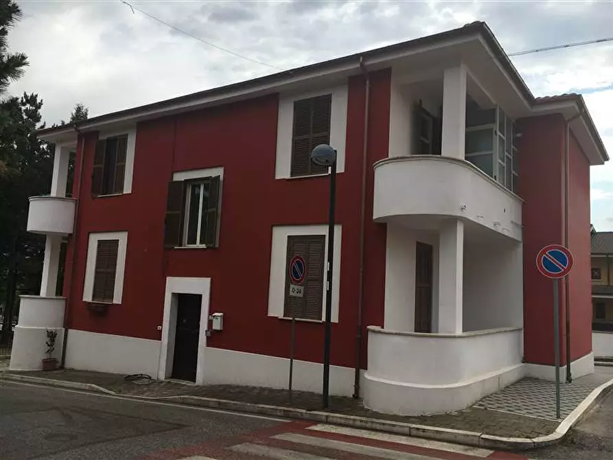 Immagine 1 di Appartamento in vendita  in VIA ROMA a Bisegna