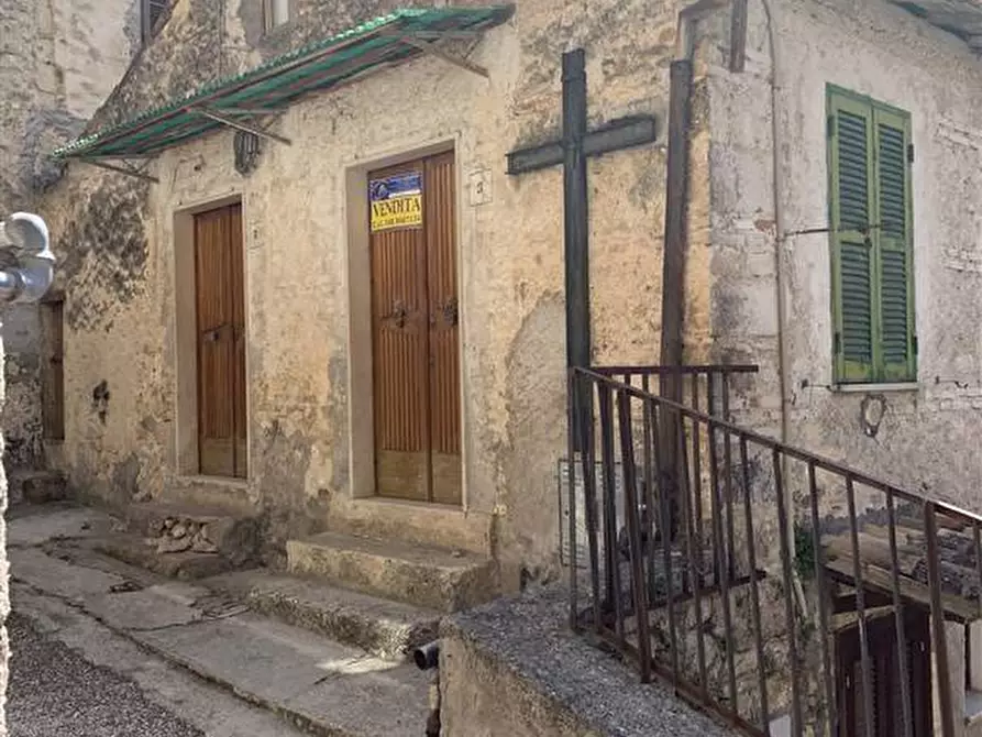 Immagine 1 di Appartamento in vendita  in VIA DELLA CROCE a Magliano De' Marsi