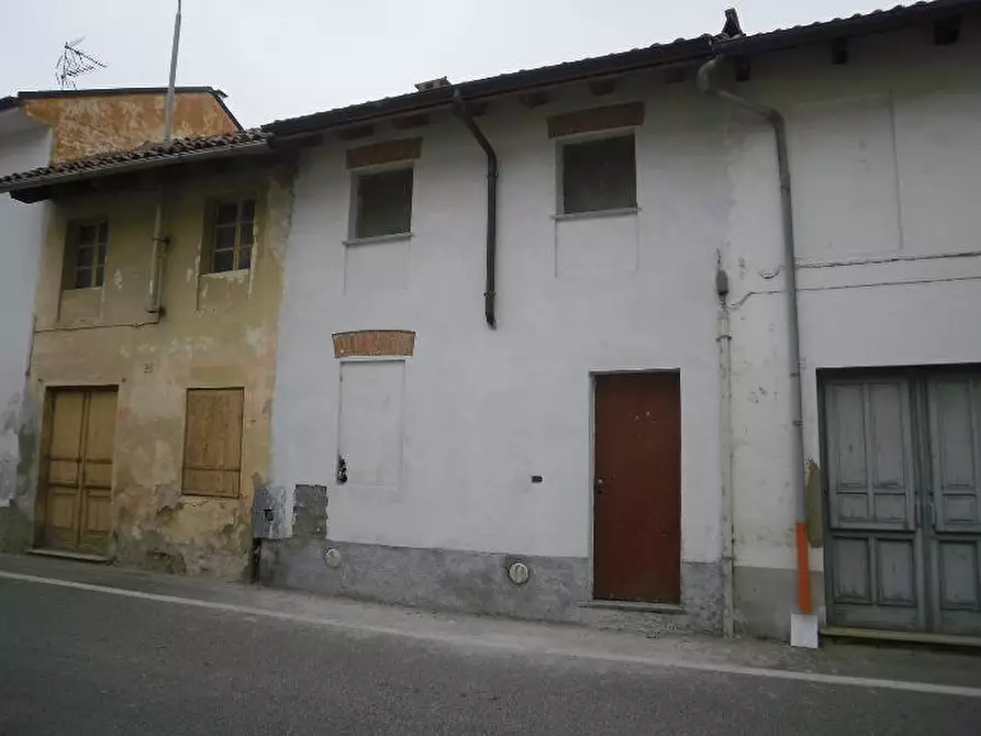 Immagine 1 di Casa indipendente in vendita  a Castello D'agogna