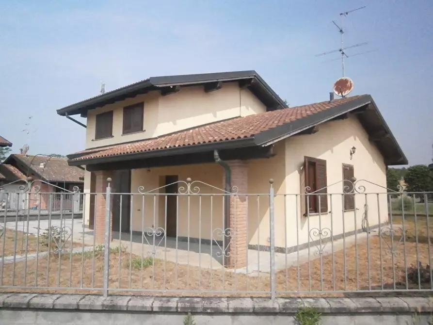 Immagine 1 di Villa in vendita  a Mortara