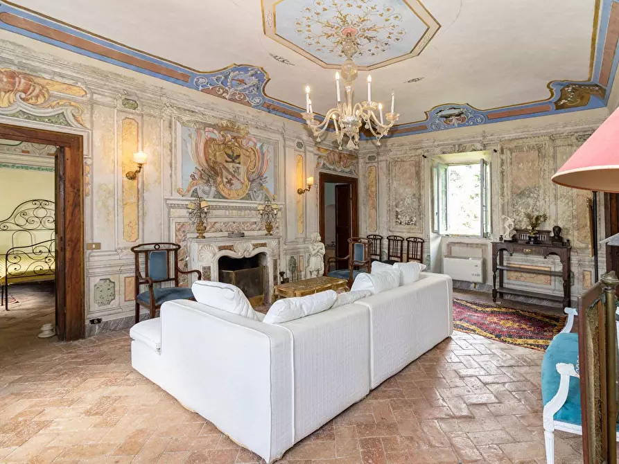Immagine 1 di Palazzo in vendita  a Cantalupo In Sabina