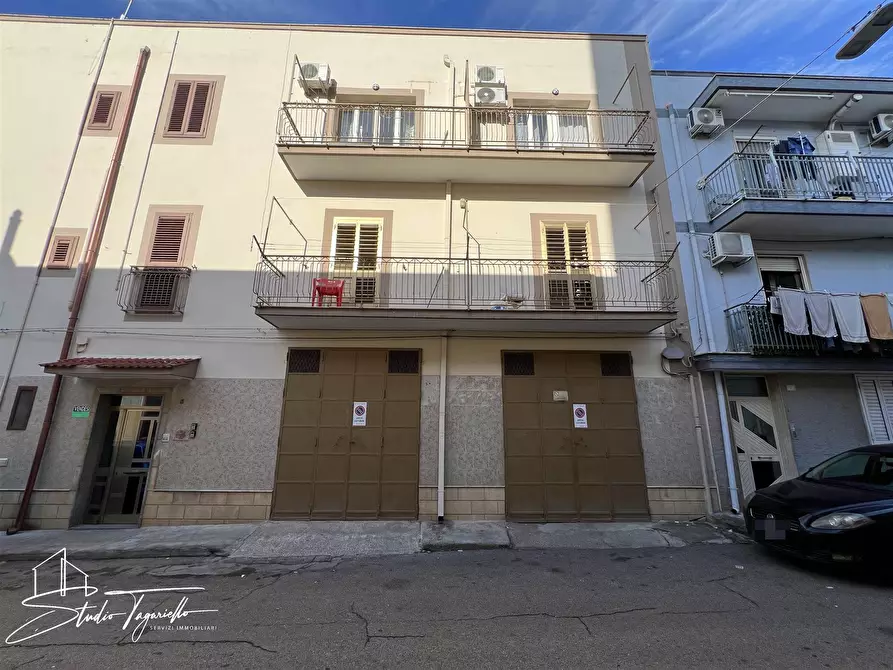 Immagine 1 di Appartamento in vendita  in Via Giacomo Leopardi a Palagiano