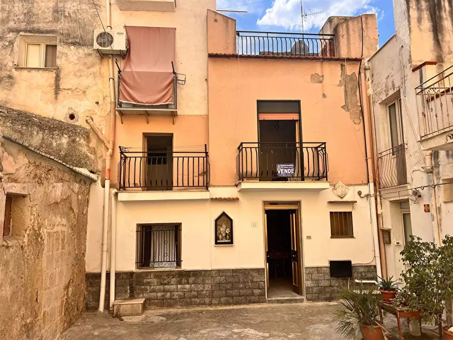 Immagine 1 di Appartamento in vendita  in Cortile Baldacchino a Sciacca