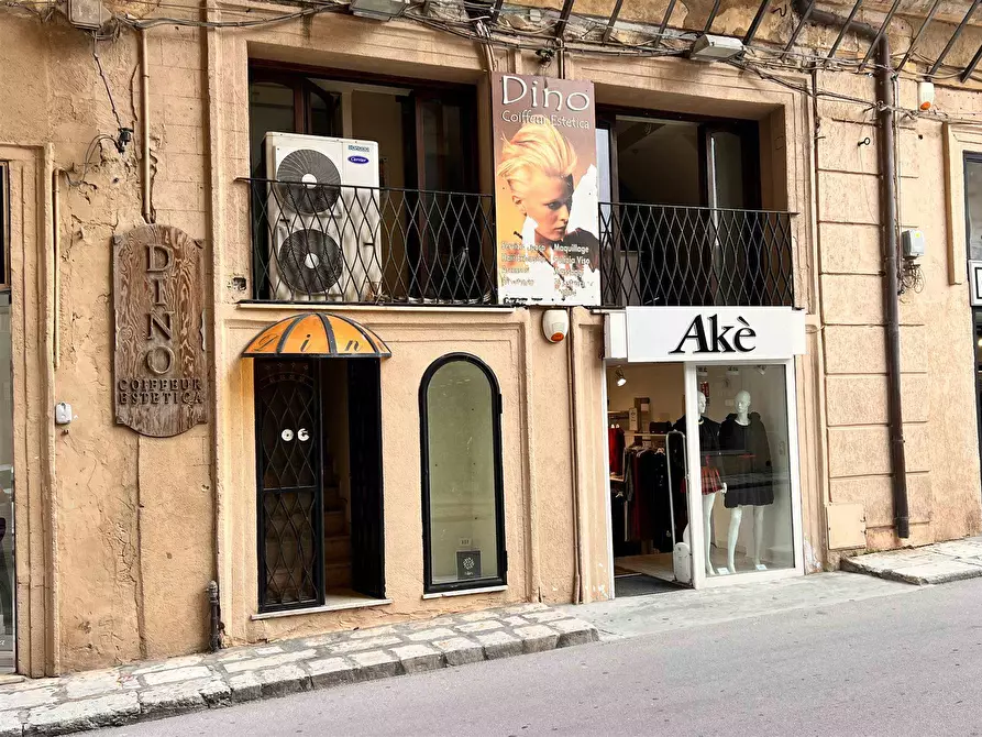 Immagine 1 di Negozio in vendita  in Corso Vittorio Emanuele a Sciacca