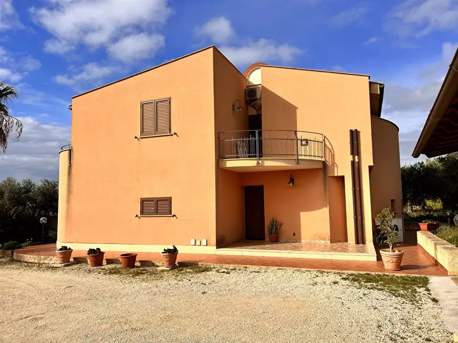 Immagine 1 di Villa in vendita  a Sciacca