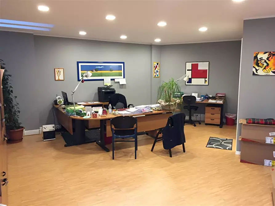 Immagine 1 di Ufficio in vendita  a Bolzano