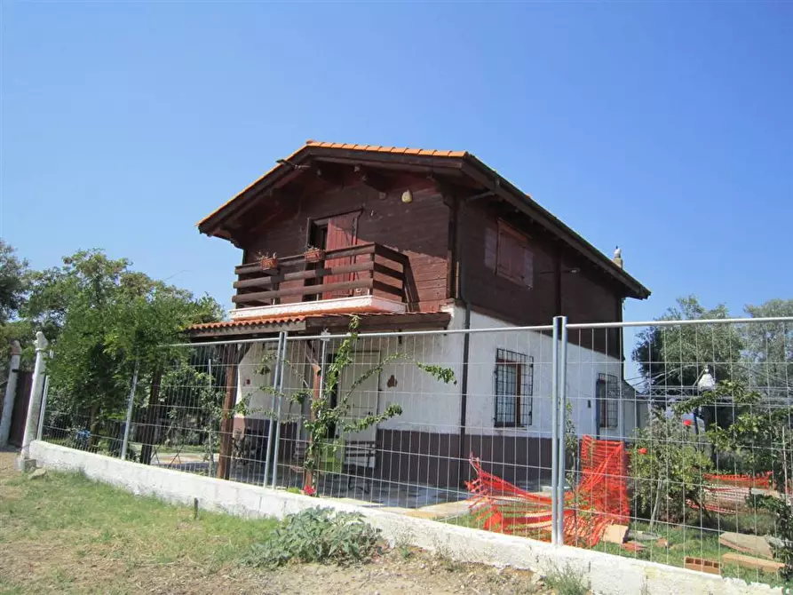 Immagine 1 di Villa in vendita  in LOC. FORESTA - STRIGARI a Corigliano-Rossano