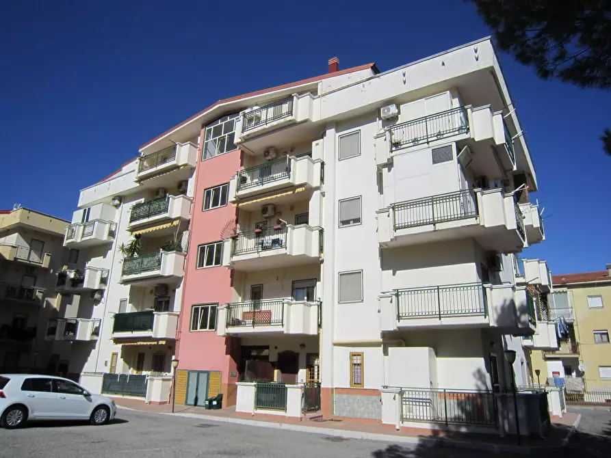 Immagine 1 di Appartamento in vendita  in VIA CASCIARO a Corigliano-Rossano