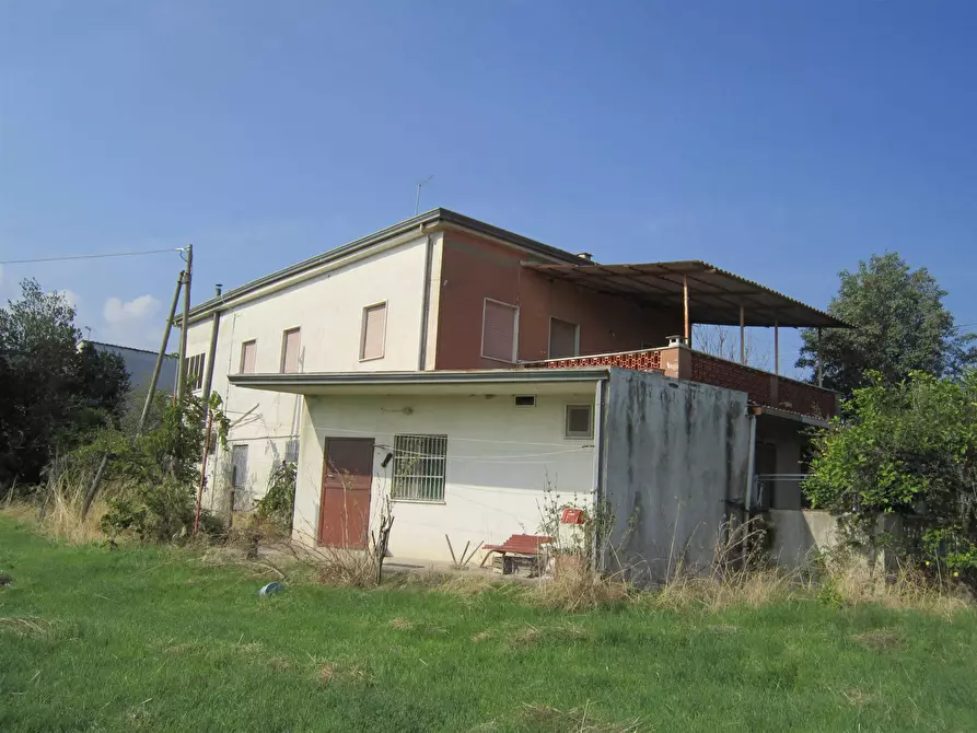 Immagine 1 di Casa indipendente in vendita  in CONTRADA TOSCANO NUBRICA a Corigliano-Rossano