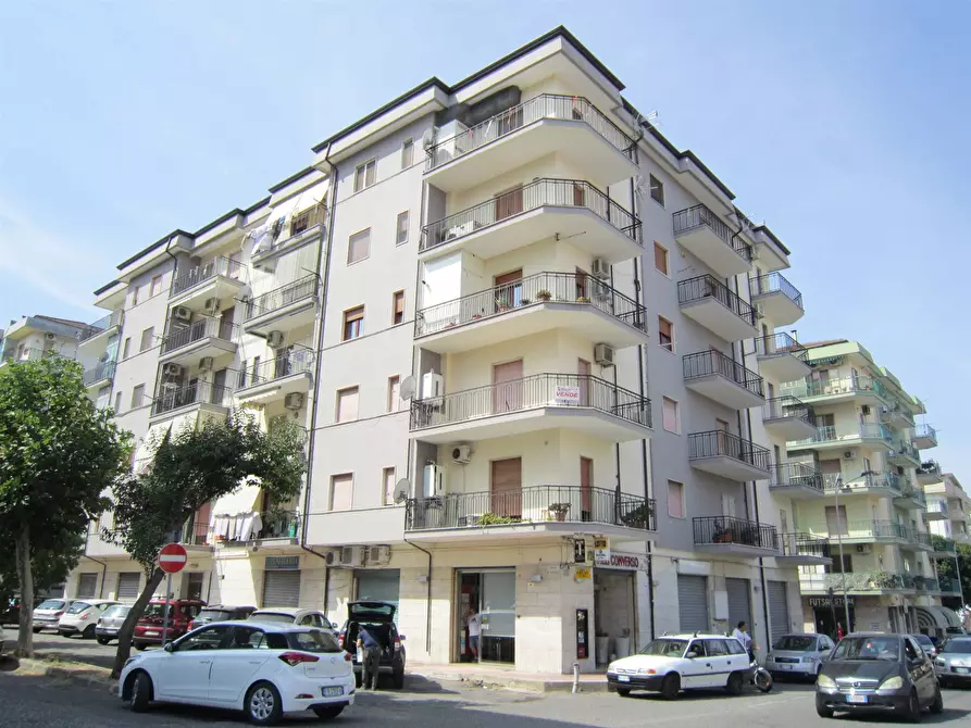 Immagine 1 di Appartamento in vendita  in VIA PIETRO NENNI a Corigliano-Rossano