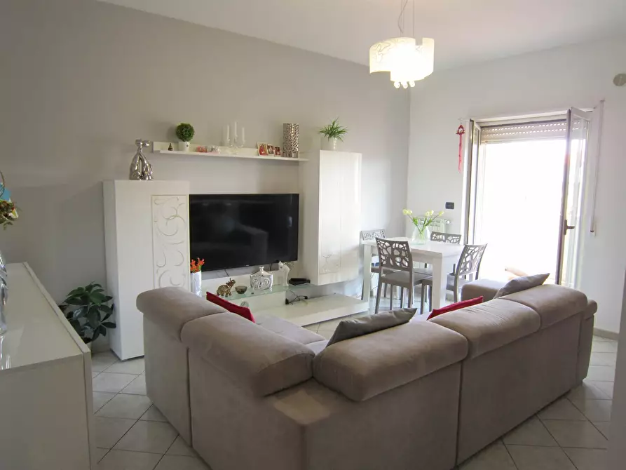 Immagine 1 di Appartamento in vendita  in Via Leoncavallo a Corigliano-Rossano