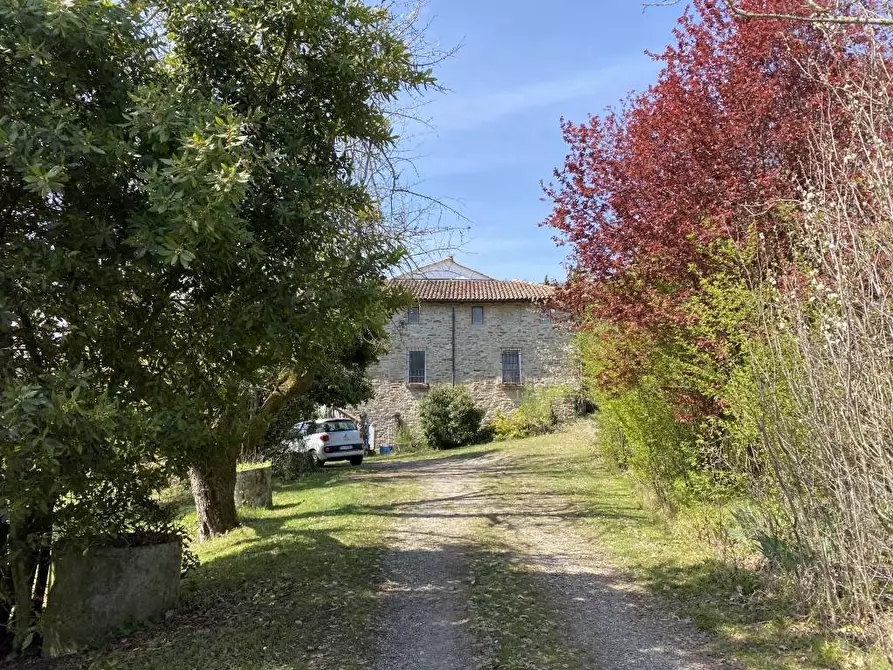 Immagine 1 di Rustico / casale in vendita  a Agazzano