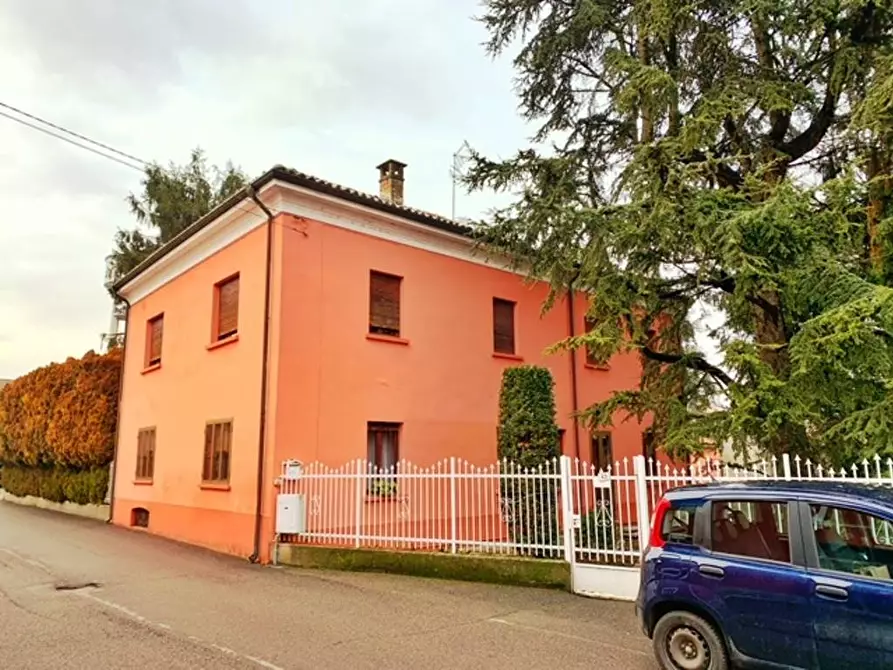 Immagine 1 di Villa in vendita  a Cervesina
