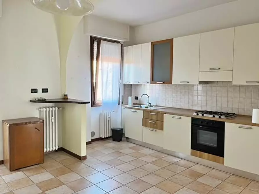 Immagine 1 di Appartamento in vendita  in Viale Repubblica a Voghera