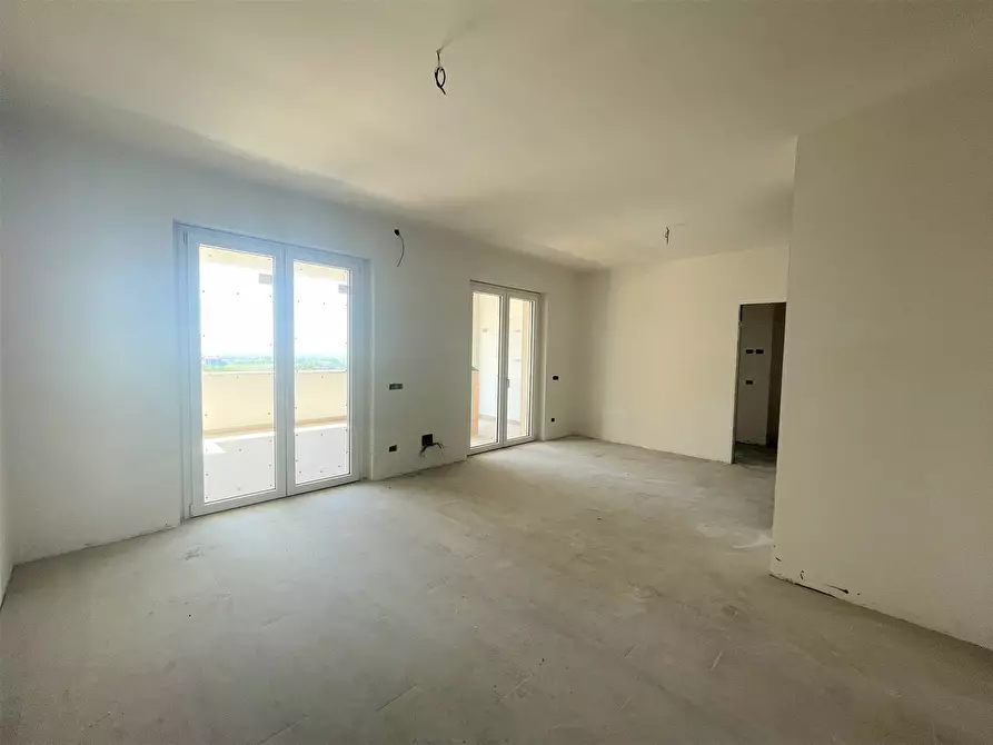 Immagine 1 di Appartamento in vendita  a Viterbo