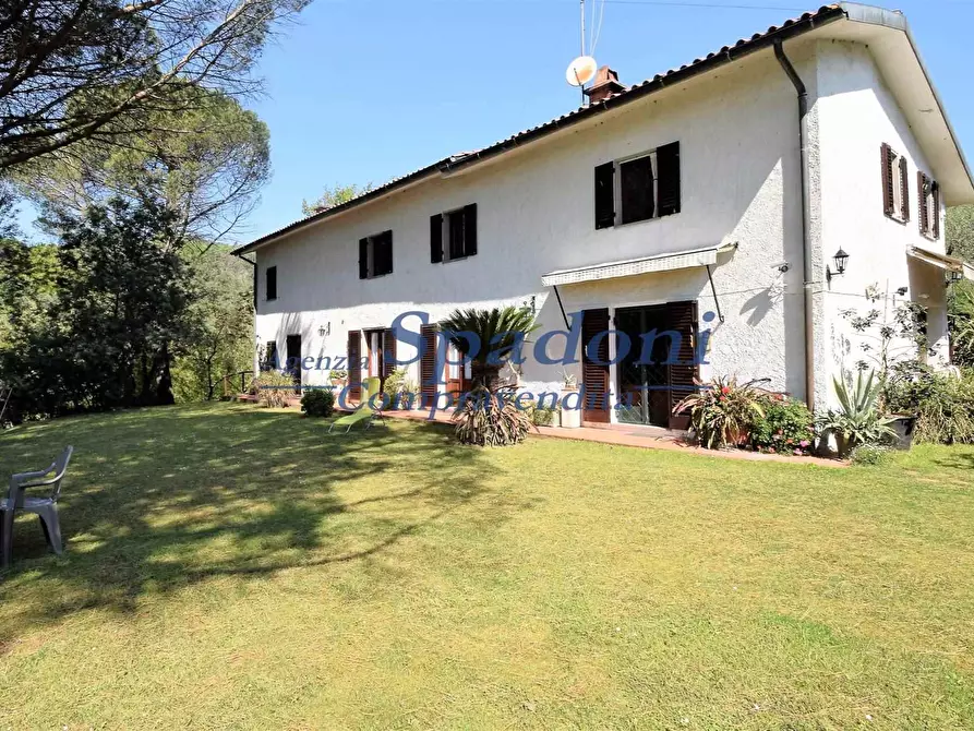 Immagine 1 di Villa in vendita  a Monsummano Terme