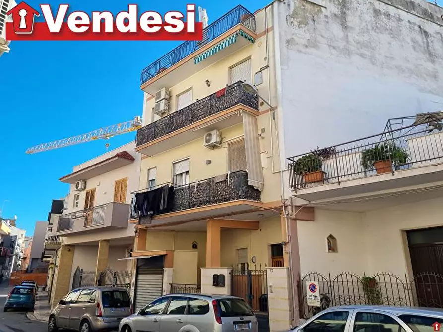 Immagine 1 di Appartamento in vendita  in VIA CAMPANELLA a Andria