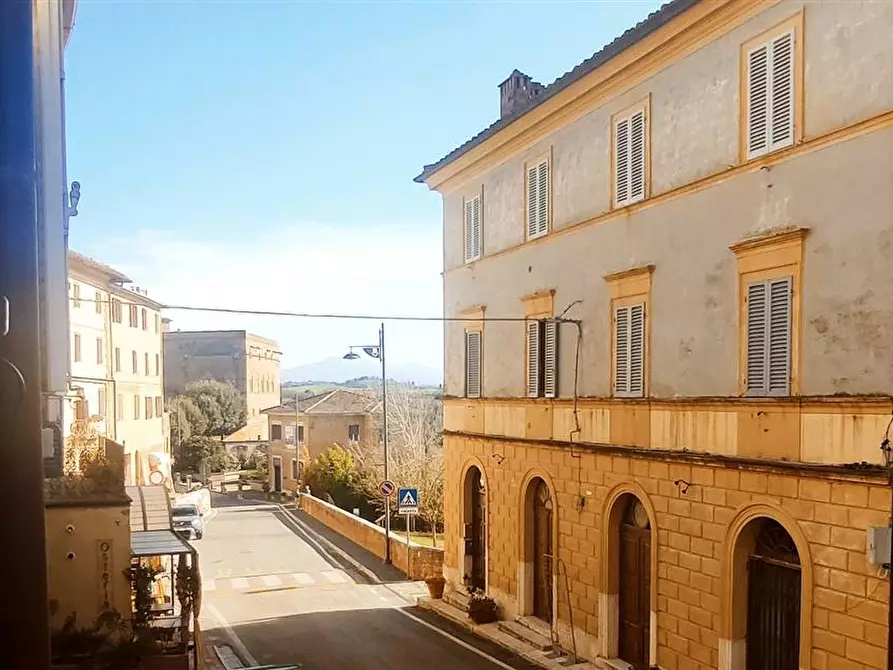 Immagine 1 di Appartamento in vendita  a Montalcino
