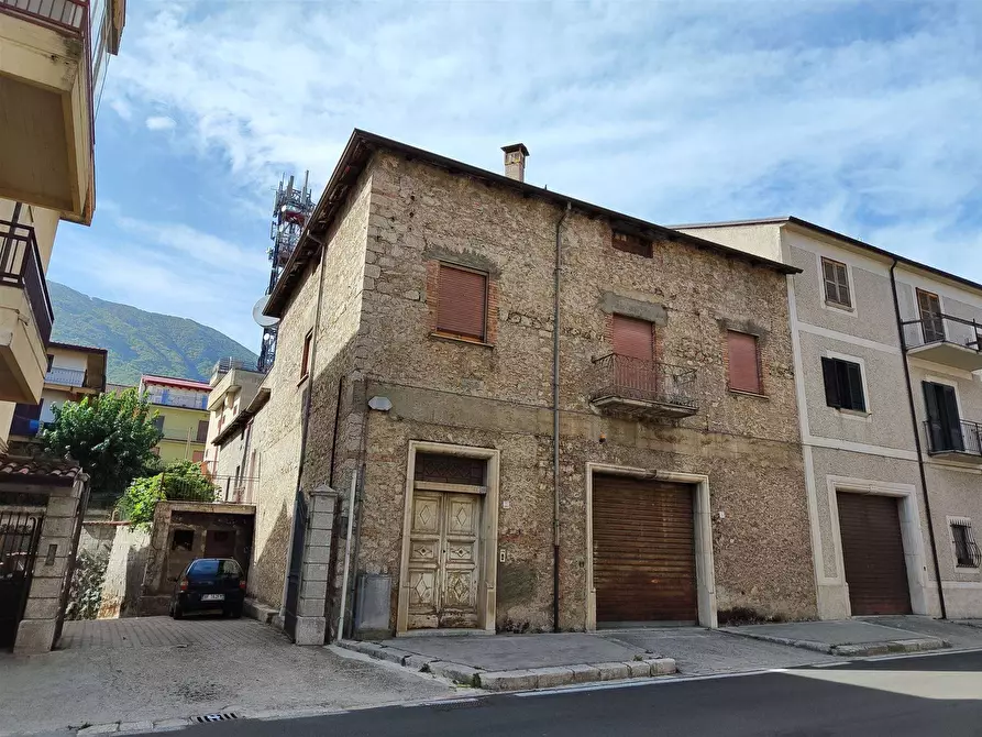 Immagine 1 di Casa indipendente in vendita  in VIA AMMIRAGLIO SALVATORE PELOSI a Montella