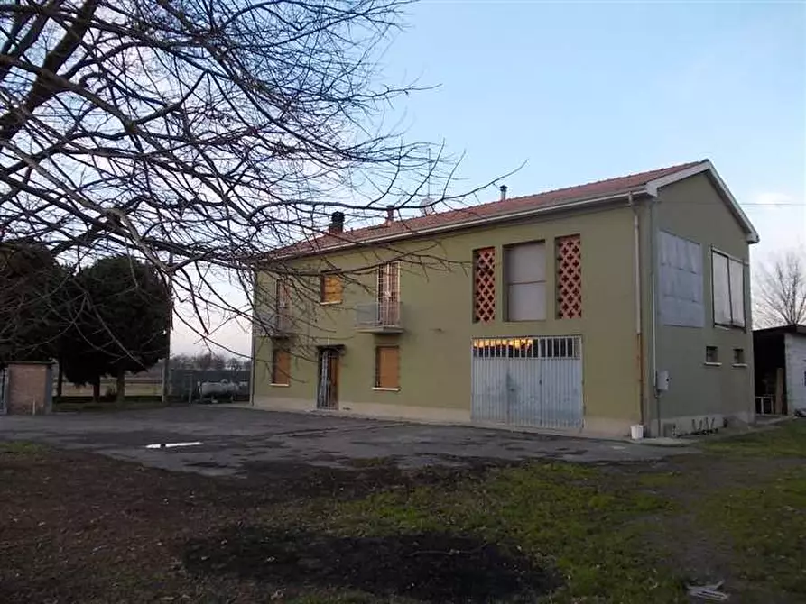 Immagine 1 di Casa indipendente in vendita  in Via Cassoletta a Valsamoggia