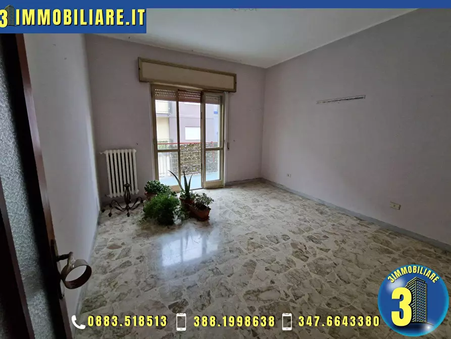 Immagine 1 di Appartamento in vendita  in VIA SILVIO PELLICO a Barletta