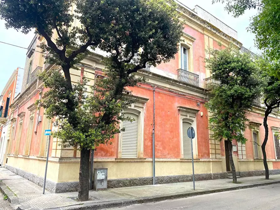 Immagine 1 di Palazzo in vendita  a Nardo'