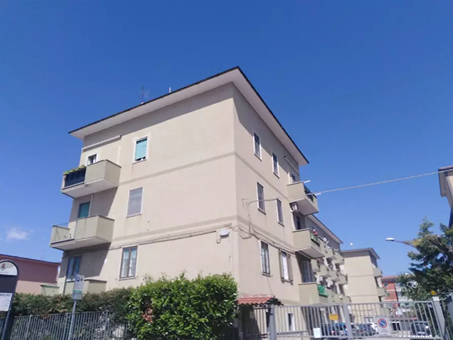 Immagine 1 di Appartamento in vendita  in Via Tescione a Caserta