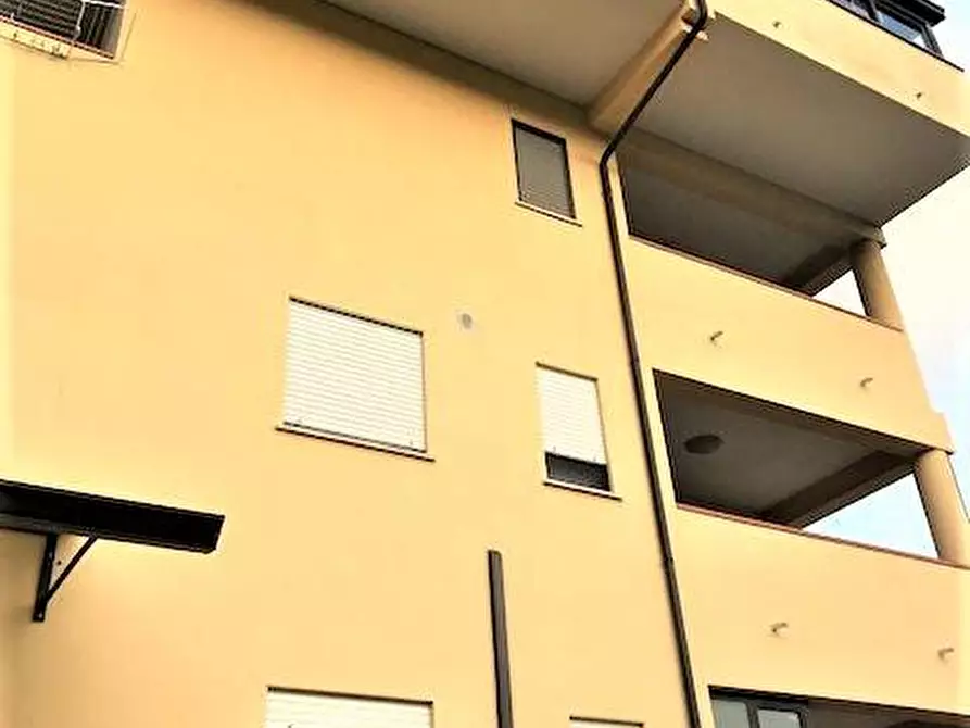 Immagine 1 di Appartamento in vendita  in Via Alessandro Il Molosso a Altilia