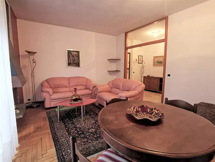 Immagine 1 di Appartamento in vendita  a Sondrio