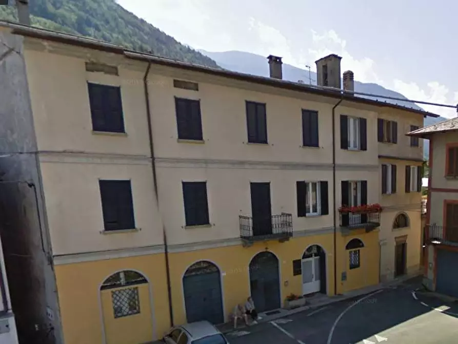 Immagine 1 di Appartamento in vendita  in Via Cavour a Ponte In Valtellina
