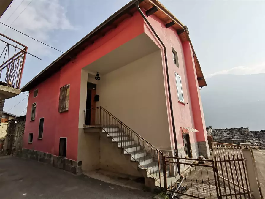 Immagine 1 di Appartamento in vendita  in via Giusti a Albaredo Per San Marco