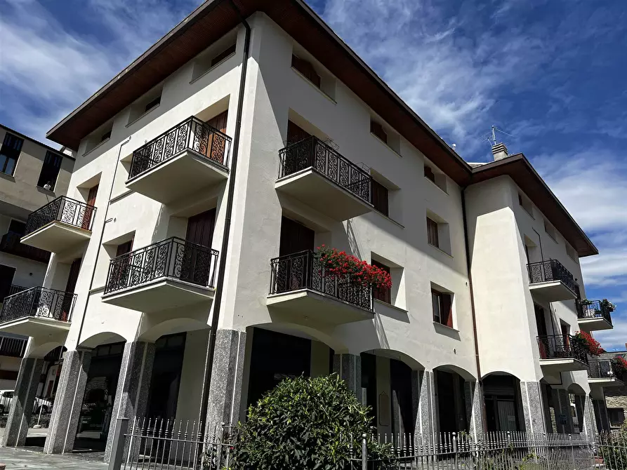 Immagine 1 di Appartamento in vendita  in Via Fratelli Lazzaroni a Teglio