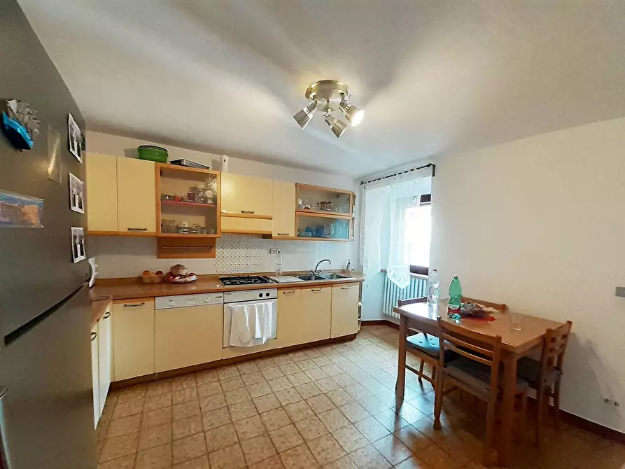 Immagine 1 di Appartamento in vendita  in via Lastra a Castiglione Dei Pepoli