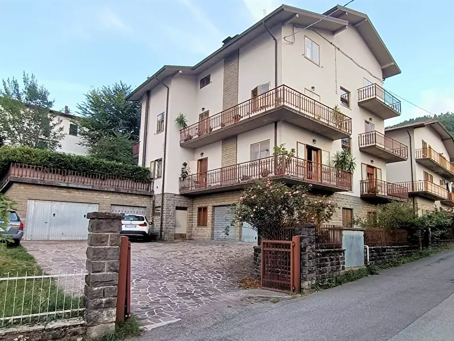 Immagine 1 di Appartamento in vendita  in via IV Novembre a Castiglione Dei Pepoli
