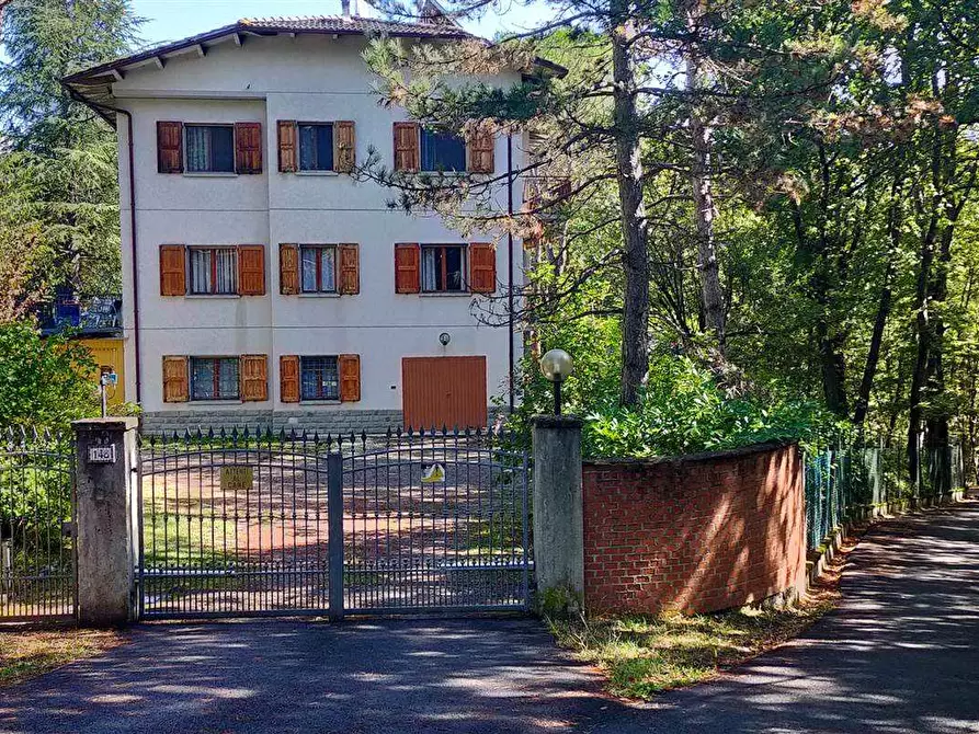 Immagine 1 di Casa indipendente in vendita  in via Serrazanetti a Gaggio Montano