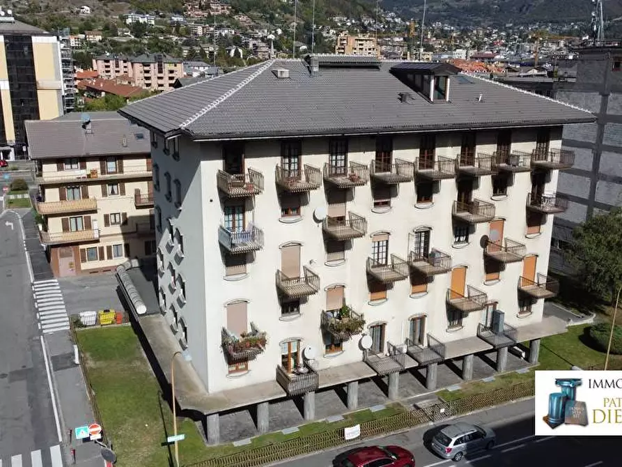 Immagine 1 di Appartamento in vendita  in Via Chambéry a Aosta