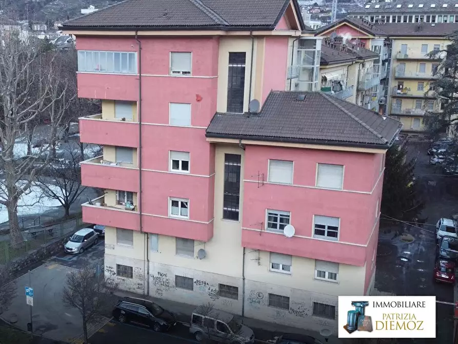 Immagine 1 di Appartamento in vendita  in Via Cretier a Aosta