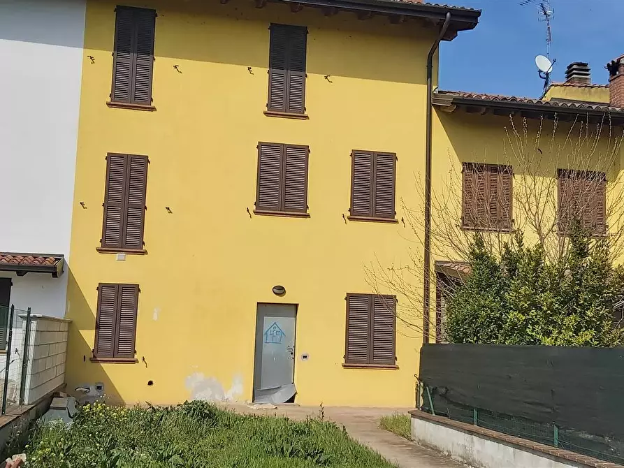 Immagine 1 di Villa in vendita  a Caorso
