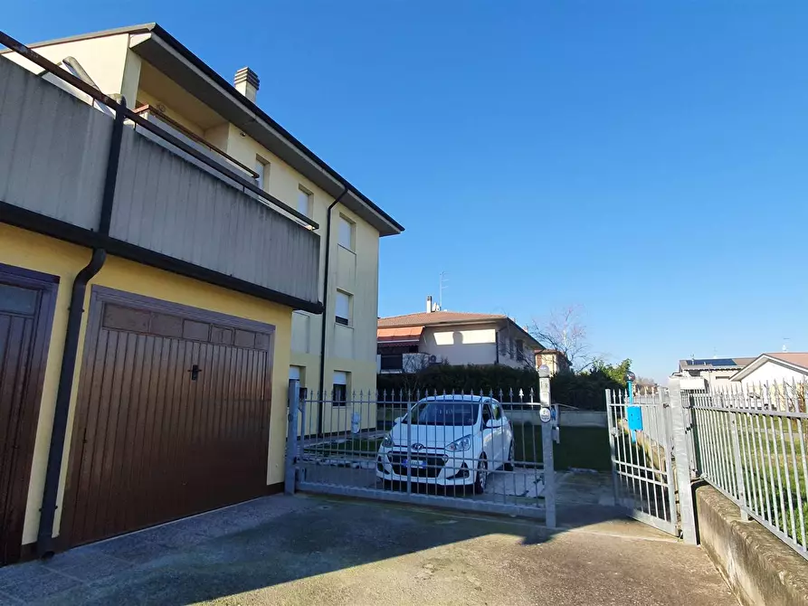 Immagine 1 di Appartamento in vendita  in strada Dosso a Porto Mantovano