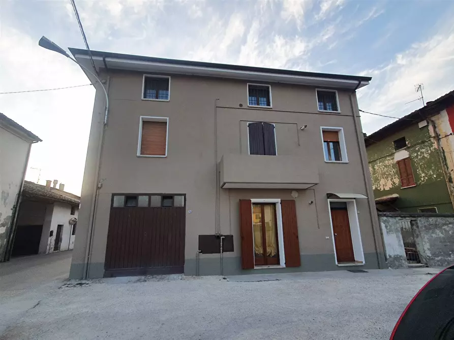 Immagine 1 di Appartamento in vendita  in via XXV APIRLE a San Giovanni In Croce